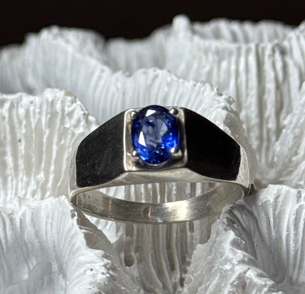 Men'S 925 Sterling Silver Sapphire Ring Size 8.5